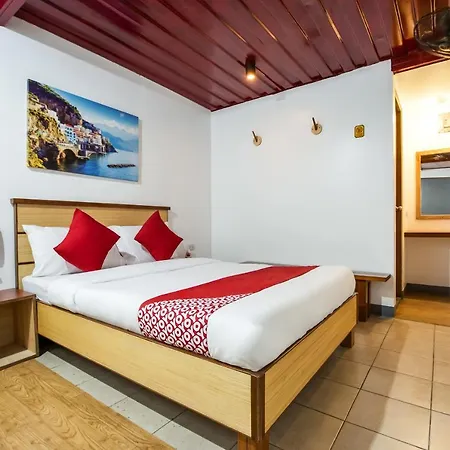 Oyo 462 Crave Park Hotel