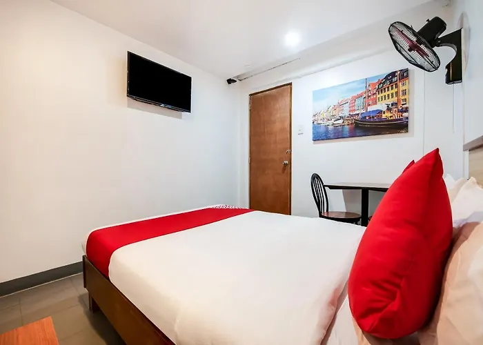 Hotel Oyo 462 Crave Park 2*