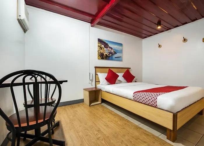 Hotel Oyo 462 Crave Park 2*