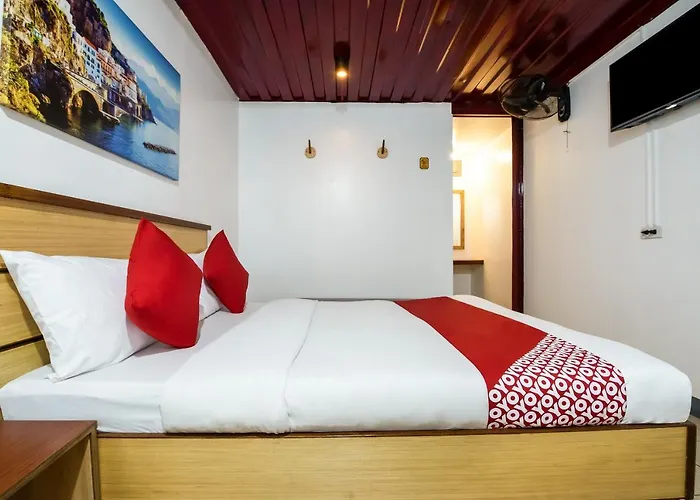 Oyo 462 Crave Park Hotel 2*