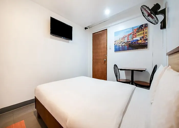 Oyo 462 Crave Park Hotel 2*